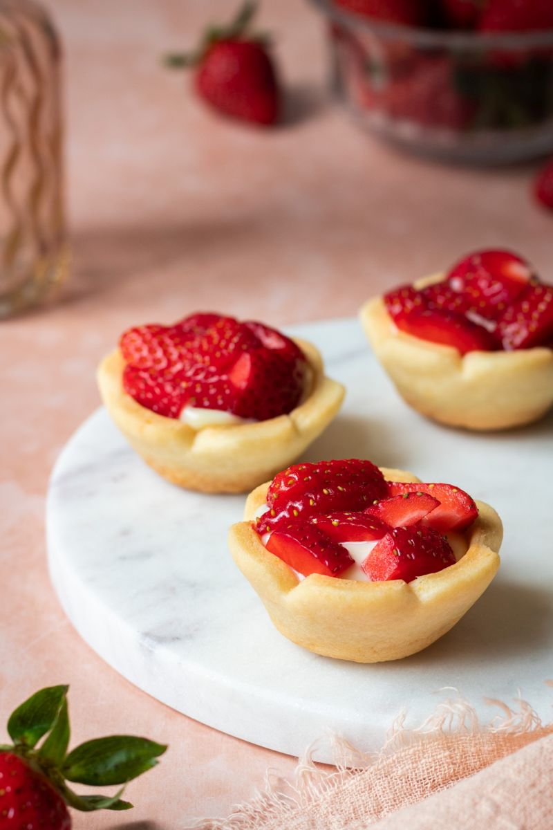 Erdbeertörtchen mit Pudding in Mini Version