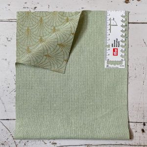 Außenstoff vom Geschenkebeutel rechts auf rechts gelegt