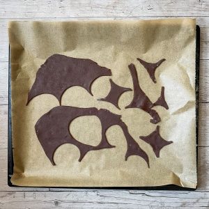 Restlicher Schokoteig auf dem Backblech