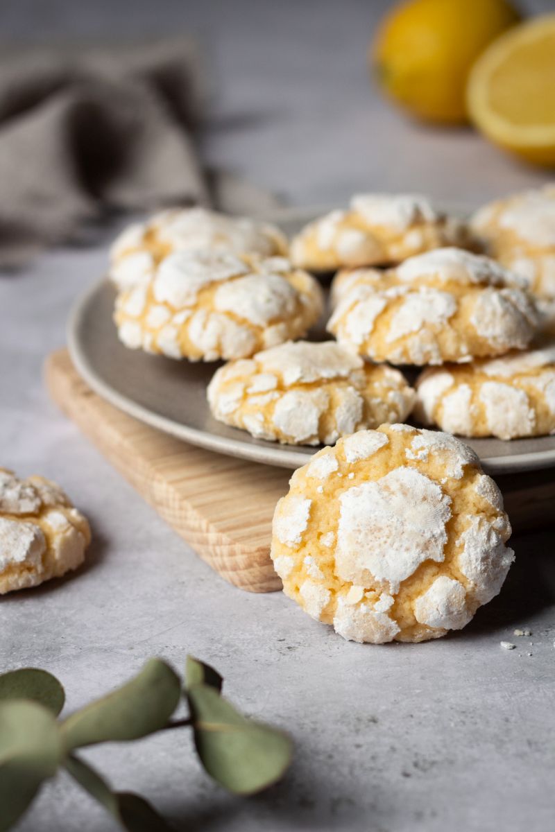 Zitronen Crinkle Cookies